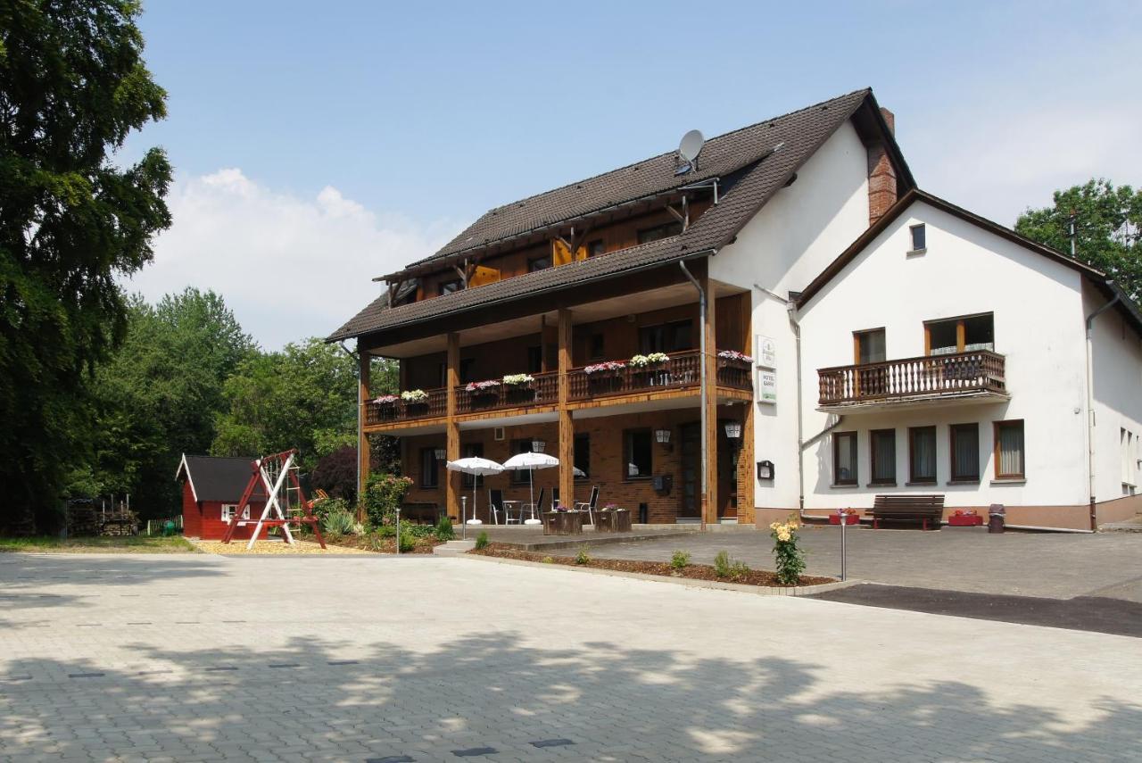 Gasthof Schumacher Hotel Garni 프로이덴베르크 외부 사진