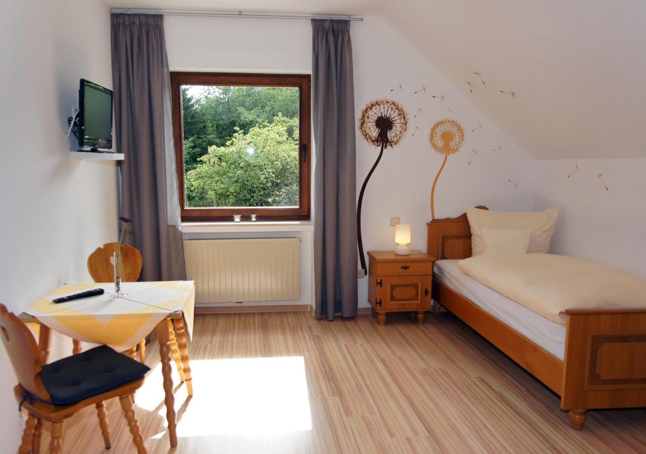 Gasthof Schumacher Hotel Garni 프로이덴베르크 외부 사진